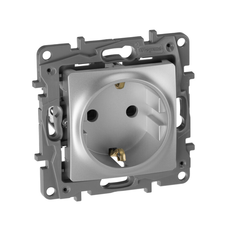 Etika Алюминий Розетка с/з, винт. клеммы, 16А, 250 В | 672421 | Legrand