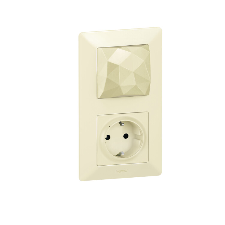 Пакет Умный стартовый Valena Life (шлюз WiFi+розетка Умн. с/з 16А 230В+главн.беспроводн. выкл."Я дома/Я вне дома")сл. кость Netatmo | 752296 | Legrand